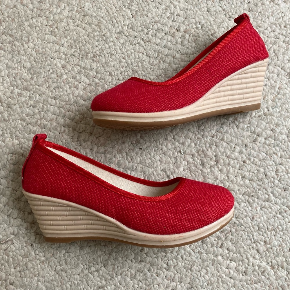 Red wedge heels - Picture 1 of 7